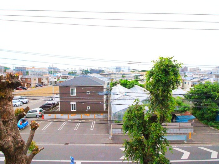 物件内観写真16　(室内からの展望)