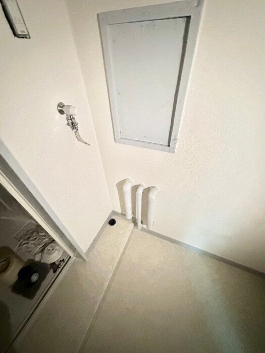 物件内観写真15　(洗濯機置場)