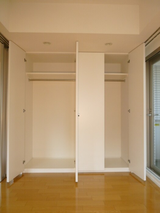 物件内観写真10　(収納)