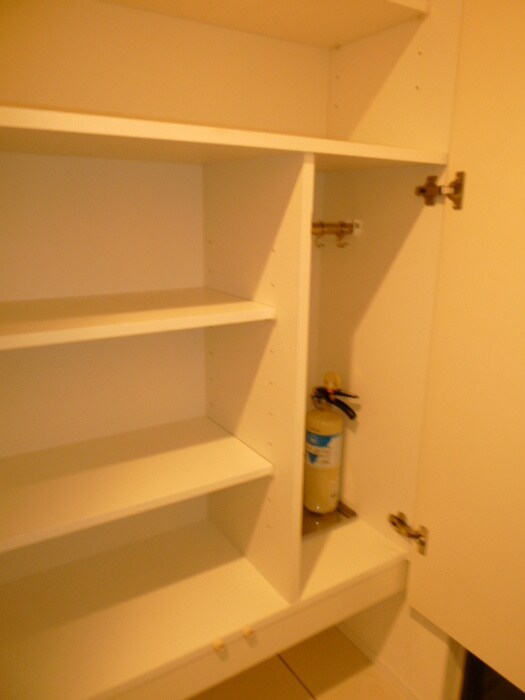 物件内観写真15　(靴箱)