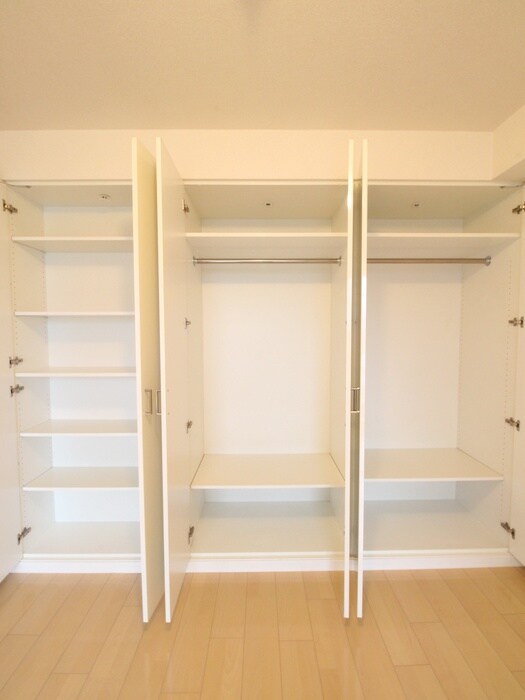 物件内観写真8　(収納)