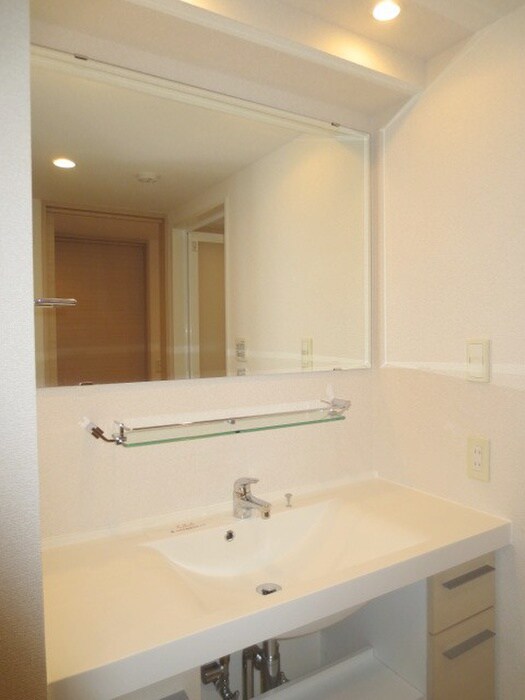 物件内観写真10　(洗面)