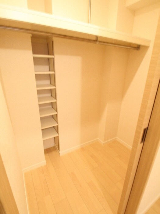 物件内観写真11　(収納)