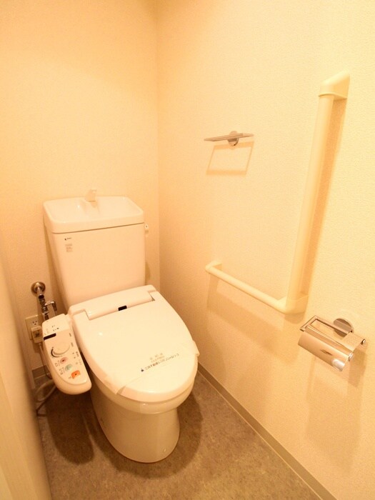 物件内観写真16　(トイレ)