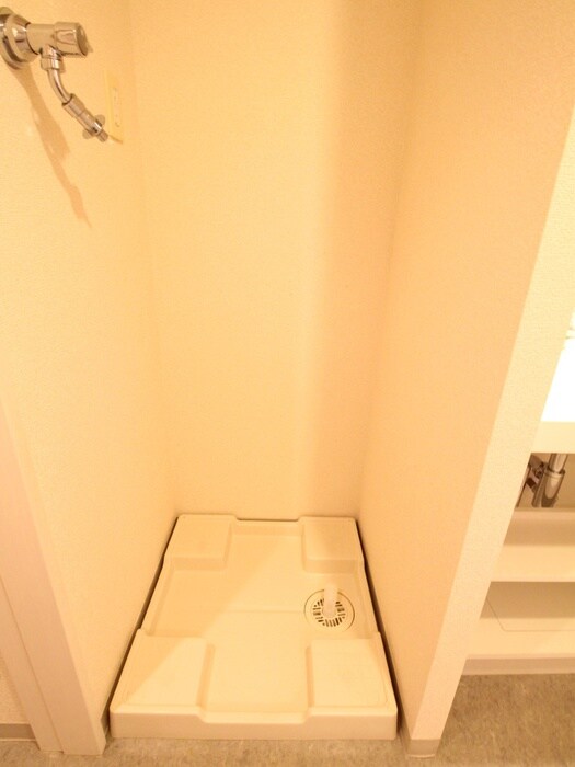 物件内観写真19　(洗濯機置場)