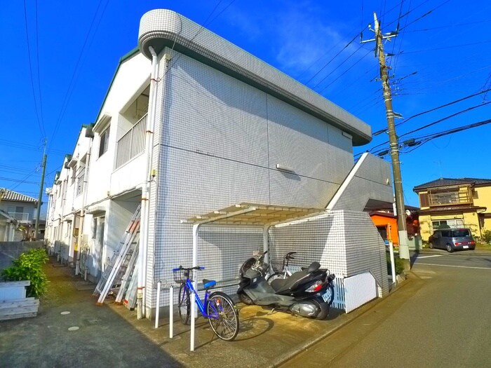 物件外観写真6　(駐輪場)