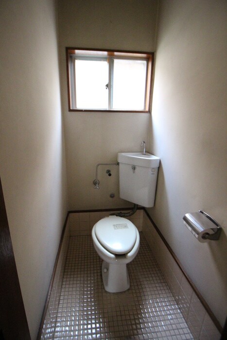 物件内観写真12　(トイレ)