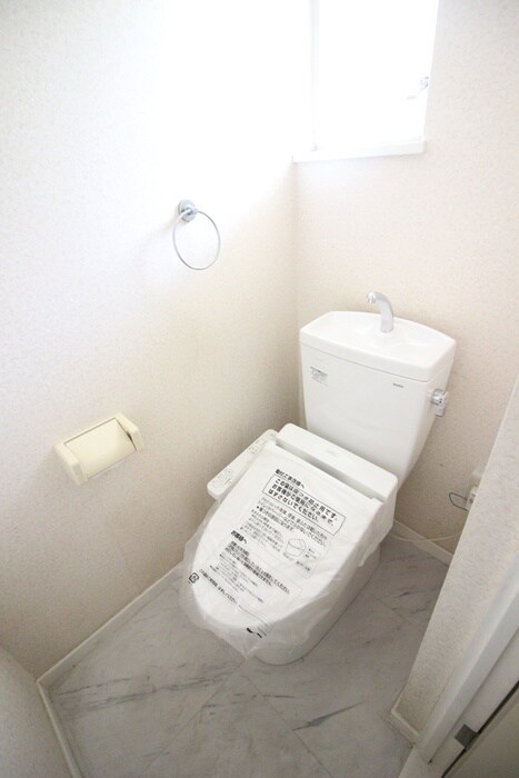 物件内観写真13　(トイレ)