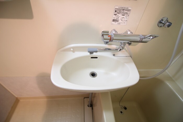 物件内観写真11　(洗面)