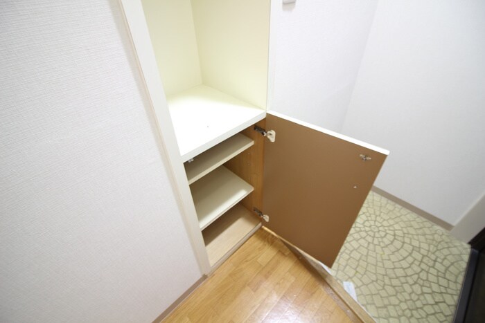 物件内観写真14　(靴箱)