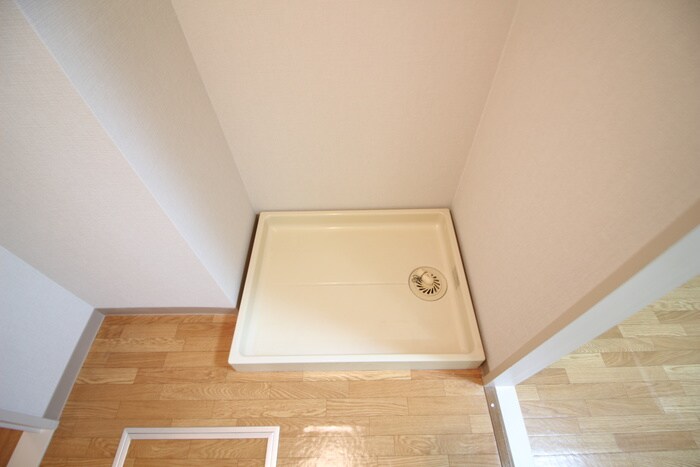 物件内観写真15　(洗濯機置場)