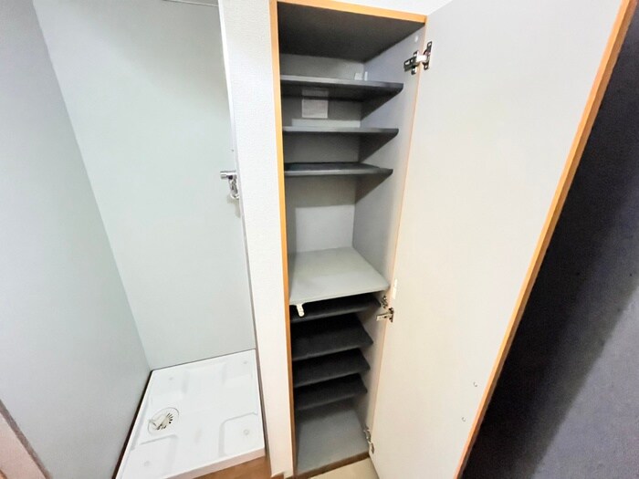 物件内観写真15　(靴箱)