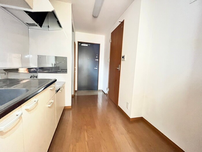 物件内観写真20　(廊下)