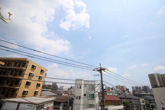 物件内観写真16　(室内からの展望)