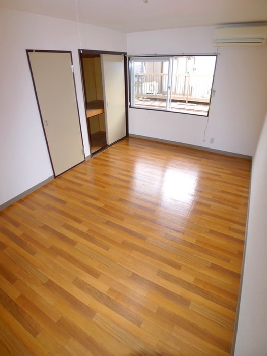 物件内観写真10　(居室)