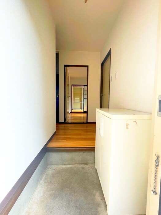 物件内観写真15　(玄関)