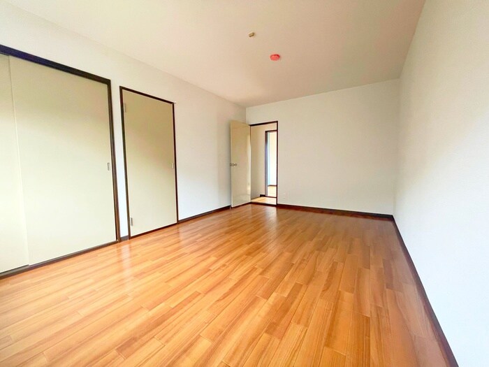 物件内観写真18　(居室)