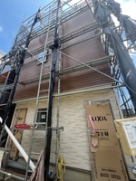 建築中