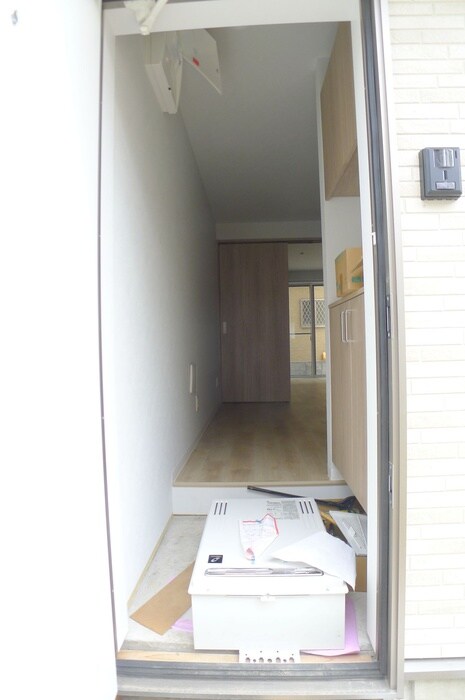 物件内観写真7　(玄関)