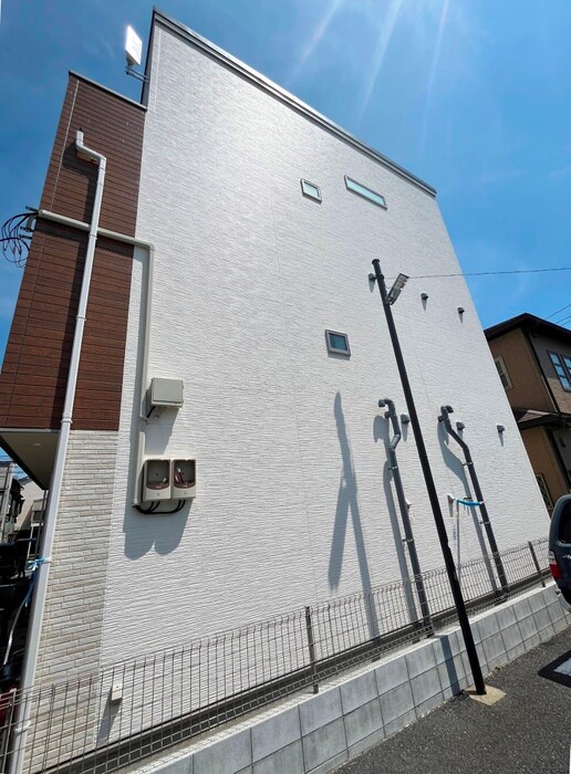 物件外観写真4　(建築中)