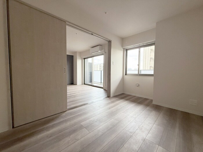 物件内観写真9　(居室)