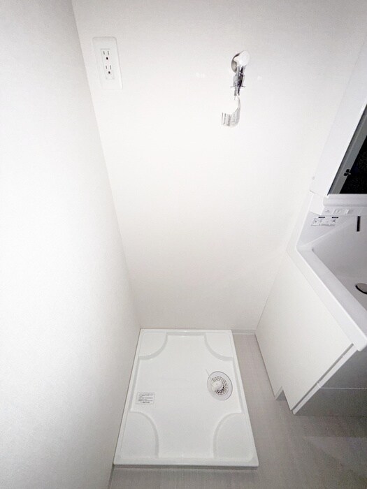 物件内観写真15　(洗濯機置場)