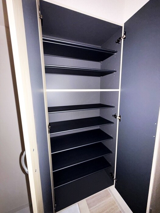 物件内観写真17　(靴箱)