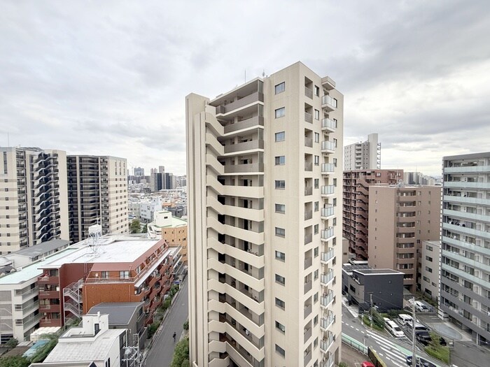 物件内観写真22　(室内からの展望)