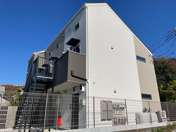 物件外観写真1　(外観写真)