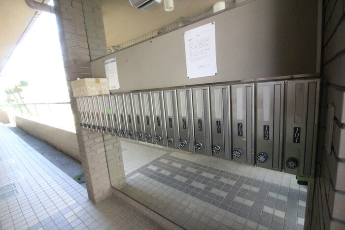 物件外観写真6　(建物設備)