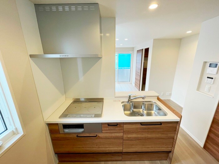 プリュヌ　ブランのキッチン