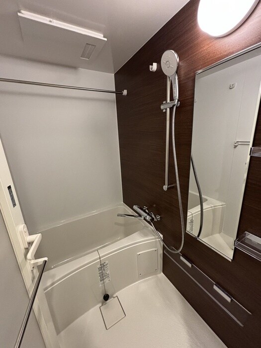 クレストコート町屋のバス