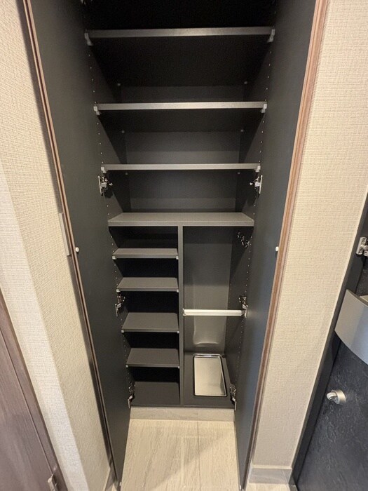 クレストコート町屋の靴箱