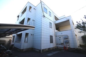 シン・クレ－ル外観写真