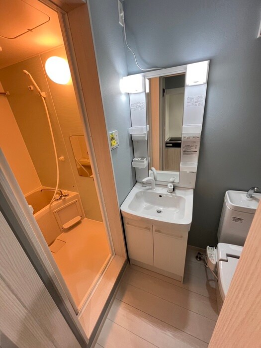 物件内観写真11　(洗面)