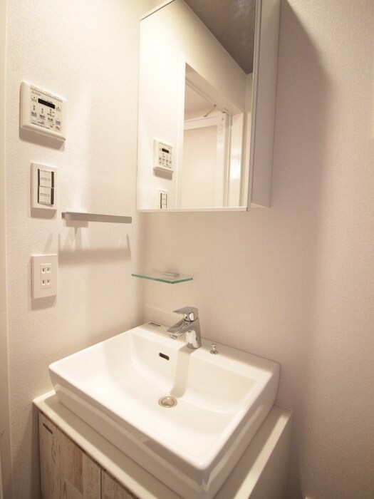 物件内観写真12　(洗面)