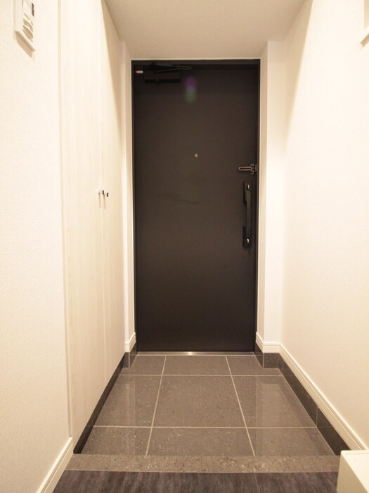 物件内観写真16　(玄関)