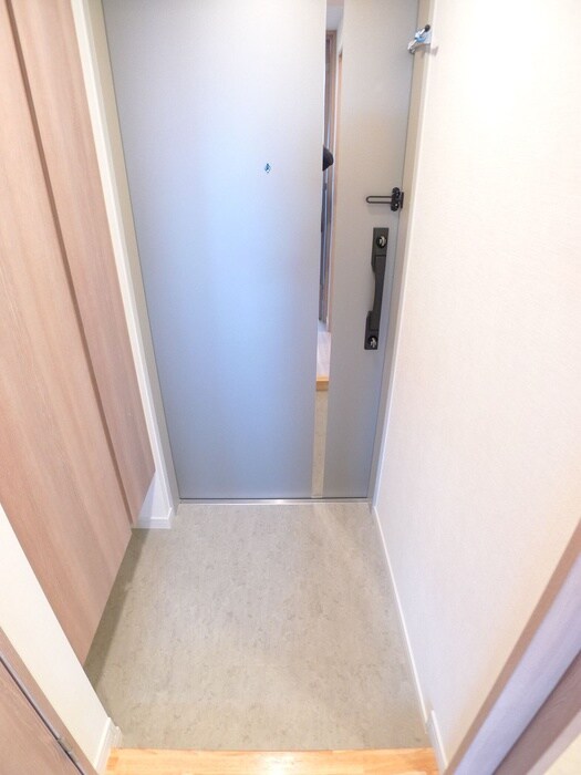 物件内観写真17　(玄関)