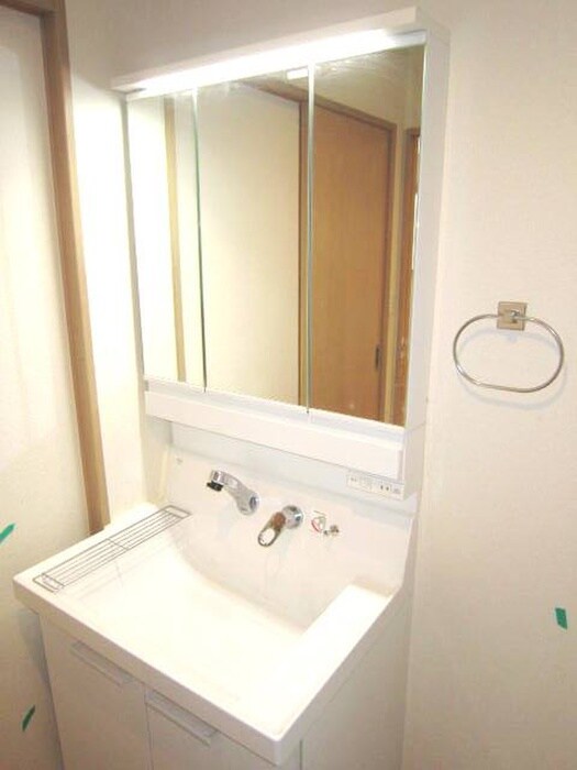 物件内観写真8　(洗面)