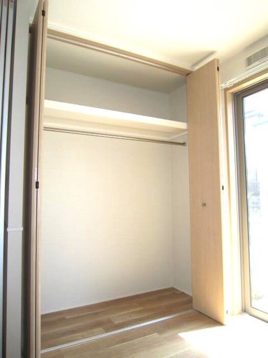 物件内観写真10　(収納)