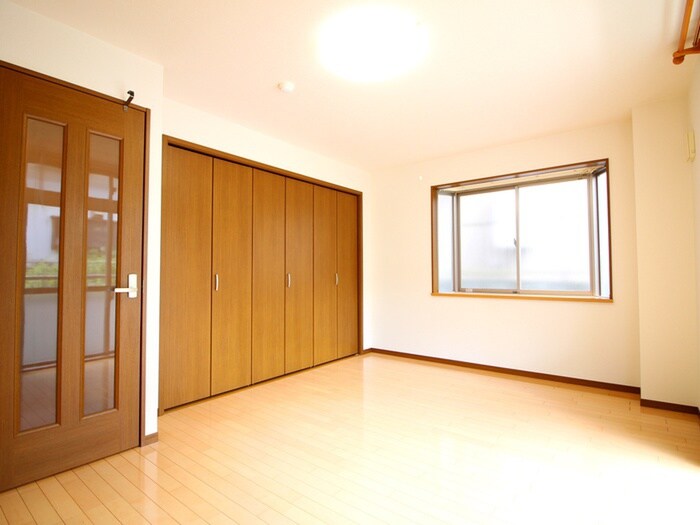 物件内観写真6　(居室)