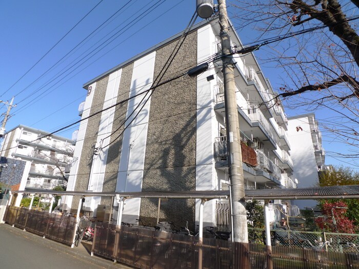 物件外観写真5　(エントランス部分)