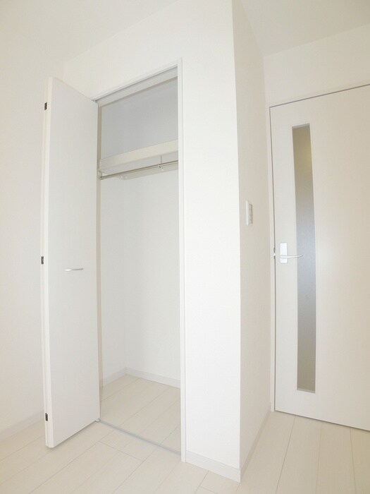 物件内観写真13　(収納)