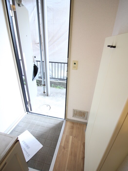 物件内観写真8　(靴箱)