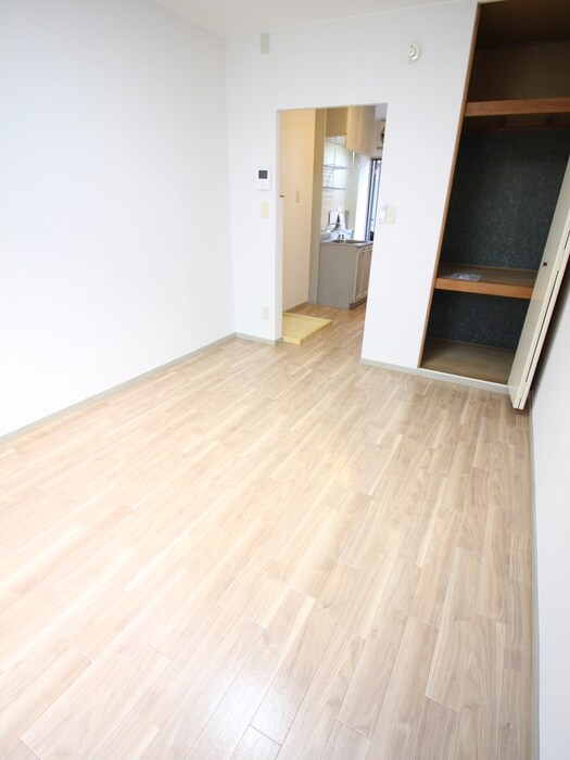 物件内観写真15　(居室)