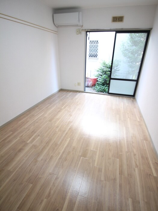 物件内観写真16　(居室)