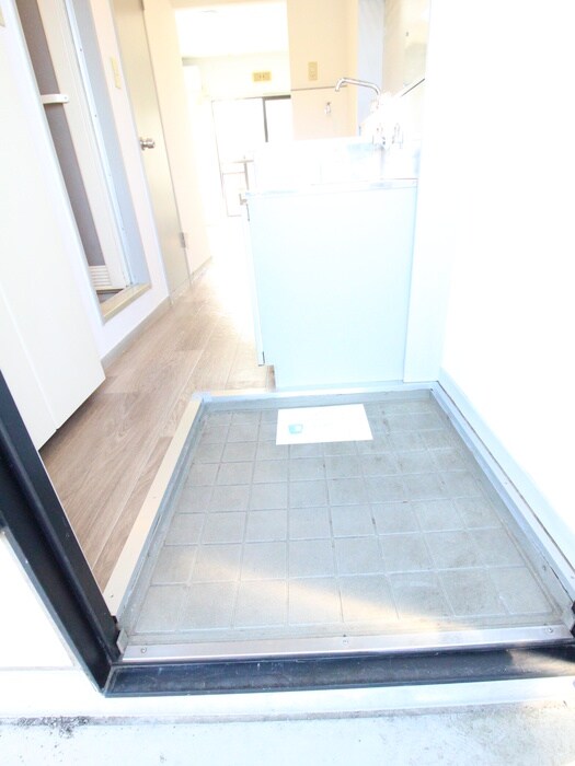 物件内観写真19　(玄関)