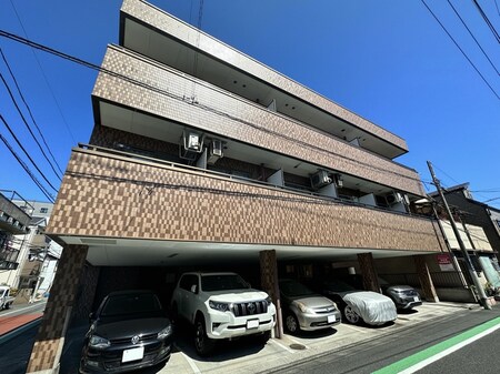 マンション　ラ・ブリュ－ヌ外観写真