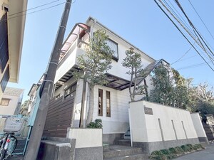 メ－プルハイツ外観写真