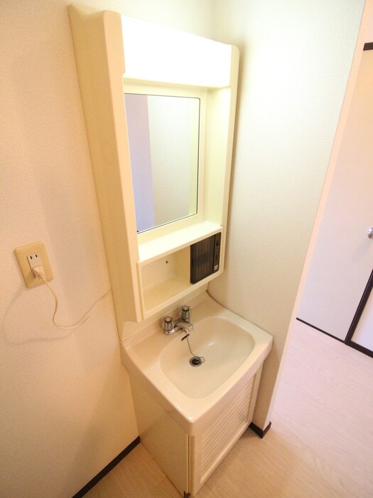 物件内観写真10　(洗面)